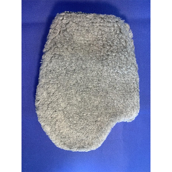 BORE STORE CLEANING MITT SILICONE TREATED 9"x10"