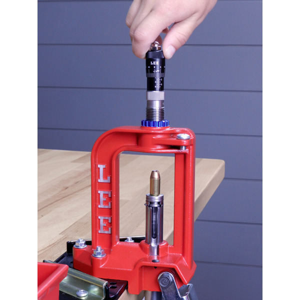 LEE BULLET SEATING MICRO- METER ADJ SCREW -LG RIFLE